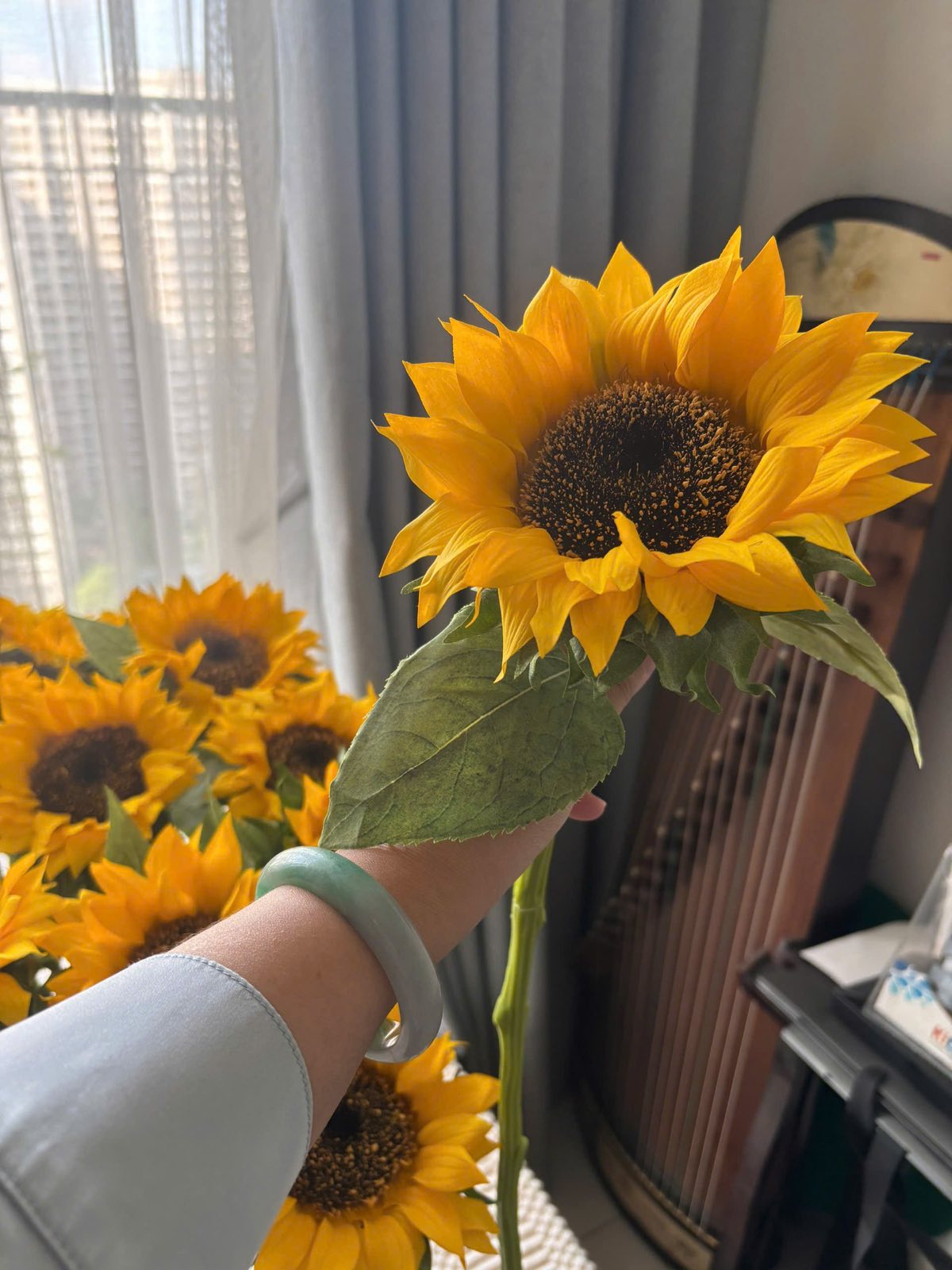 Chi tiết dáng Hoa Hướng Dương